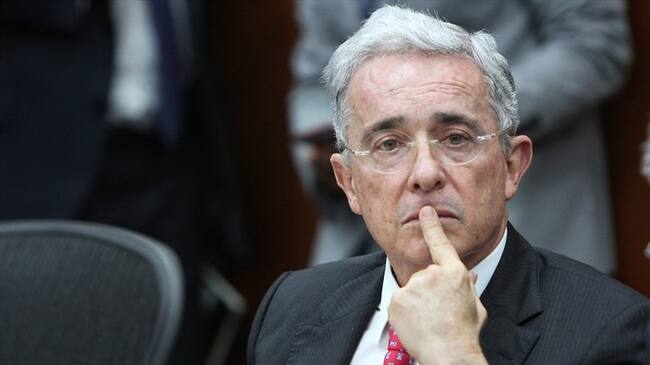 ¿Qué opina sobre el llamado a indagatoria del senador Álvaro Uribe ante la Corte Suprema?. Foto: Colprensa