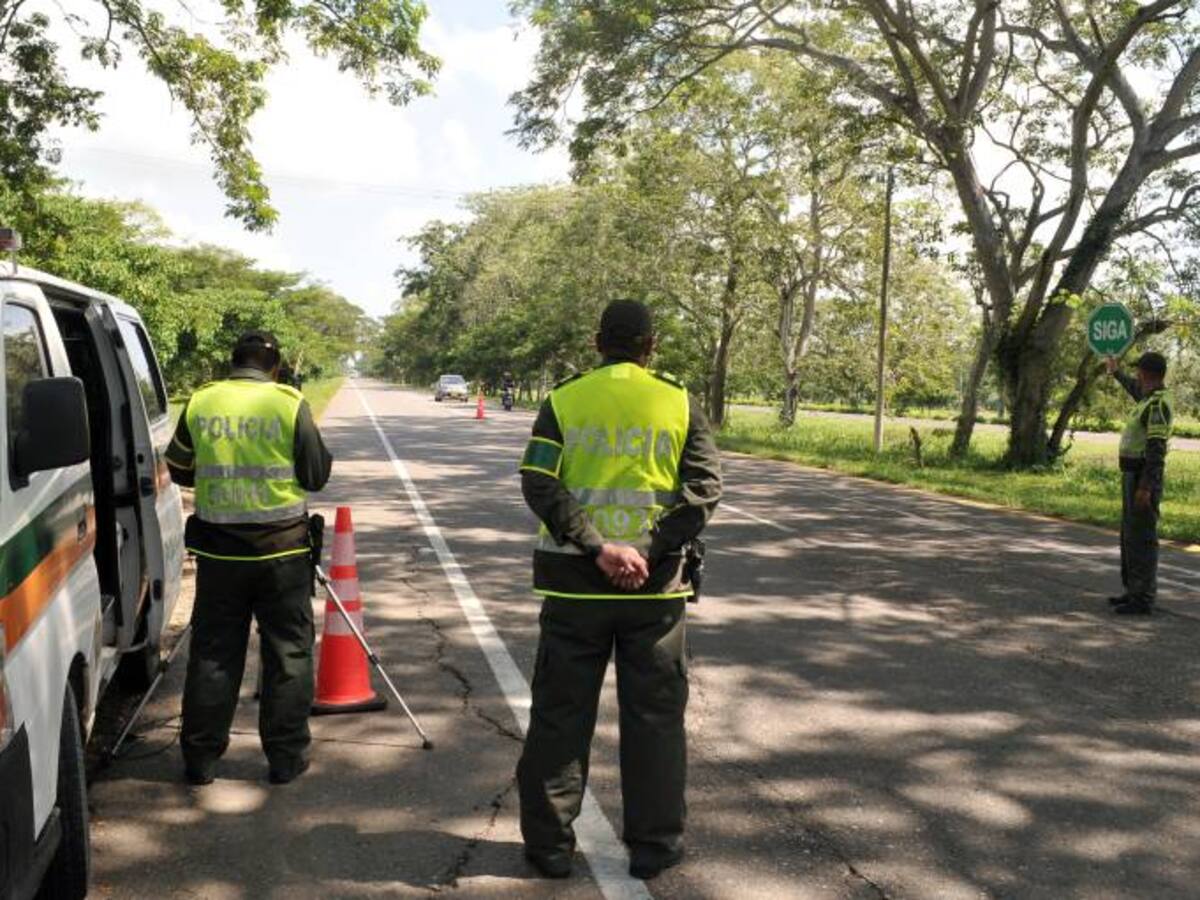 Policía de Bolívar adelanta operativos contra alta velocidad en vías