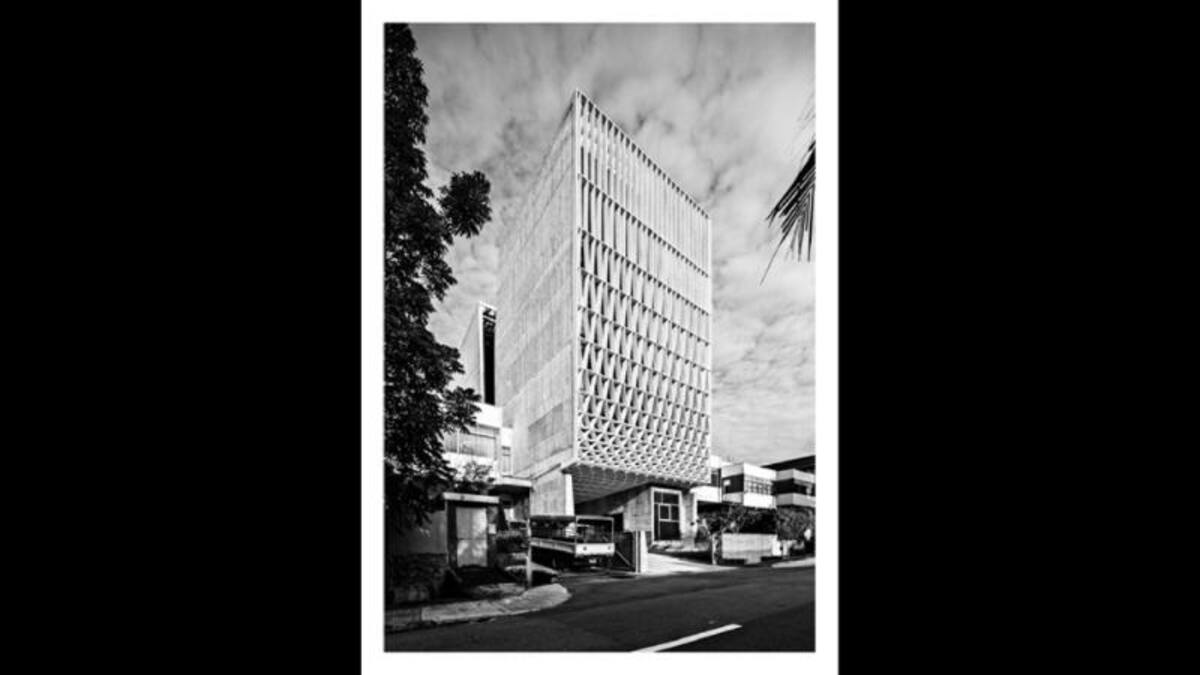 El ganador en la categoría Producción/Energía/Reciclado fue Simple Factory Building por el edificio Pencil Office, en Singapur. El proyecto fue concebido como un bloque de cuatro niveles de doble altura, en esencia, un edificio de ocho plantas, con un patio abierto que maximiza la iluminación y la ventilación natural.