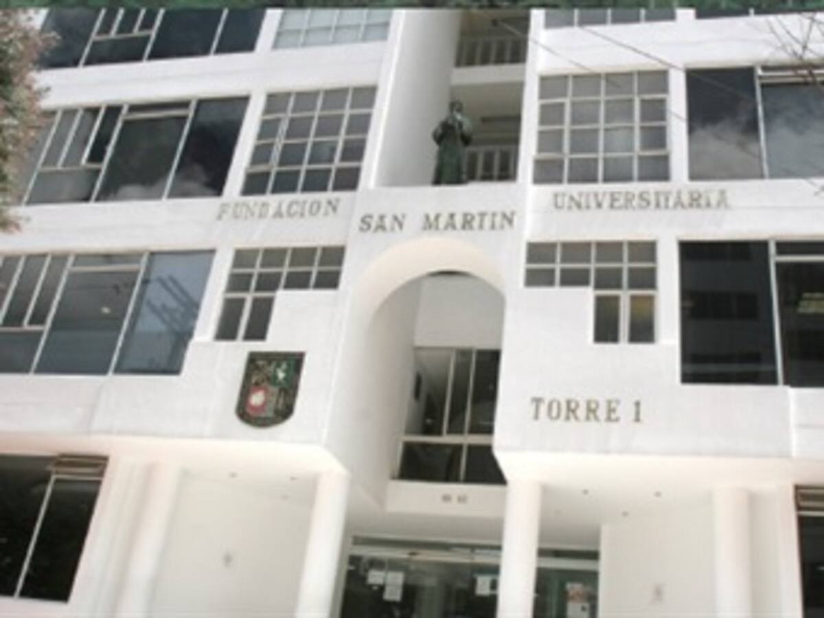 Afectados por cierre de programas en Universidad San Martín podrán terminar sus carreras