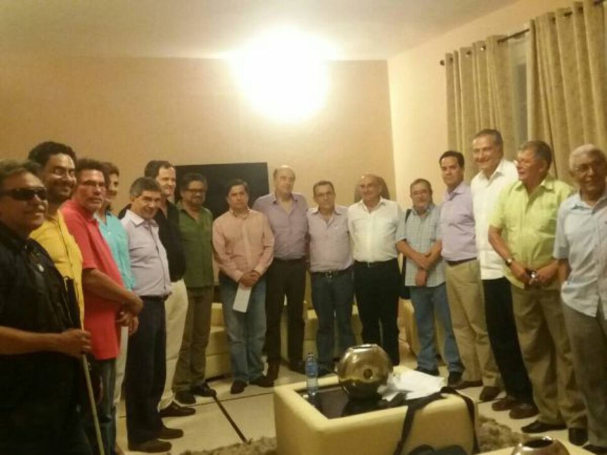 Terminan negociaciones con las Farc; se espera hoy anuncio del acuerdo de paz a Colombia
