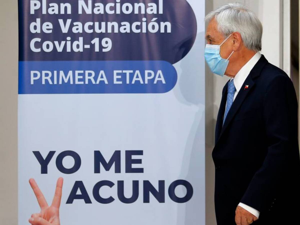 Chile inicia aplicación de cuarta dosis COVID-19 para mayores de 55 años