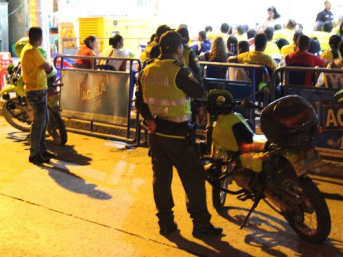 Policía saluda comportamiento ciudadano durante juego Colombia-Perú