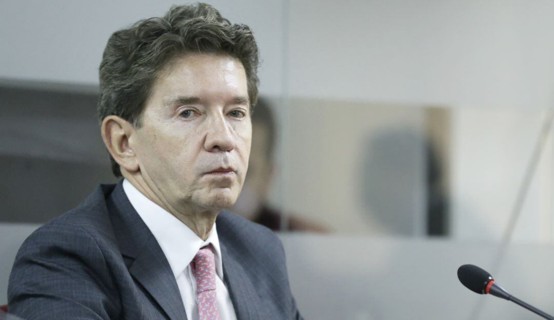 El exgobernador de Antioquia envió una carta al expresidente y director del Partido Liberal, César Gaviria