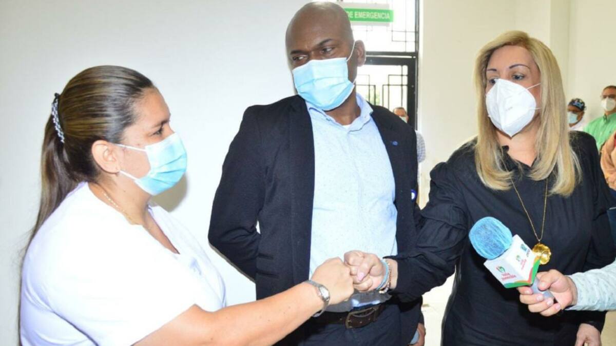 Auxiliar de enfermería del HUV, la primera que se vacunará en el Valle