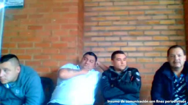 Los presuntos integrantes de una red que se dedicaría a la comercialización y distribución ilegal de insumos utilizados para la fabricación de explosivos. Foto: Fiscalía.