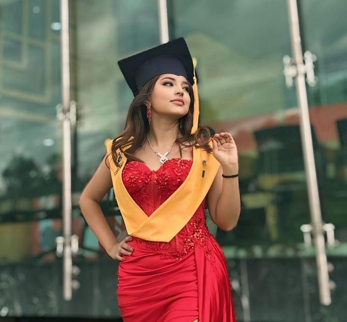 Después de conocer la respuesta del hospital, Laura Salinas publicó un comunicado. Foto | @salinaasq