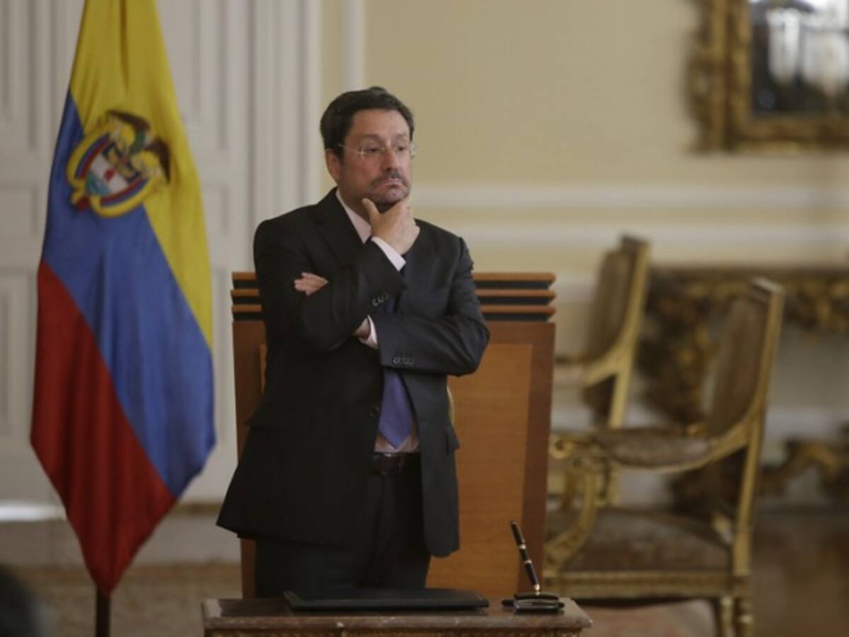 Colombia cree que "todas las opciones" deben considerarse con Venezuela