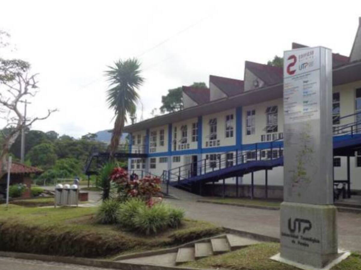 UTP entrega 13 módulos especiales de ventas para estudiantes