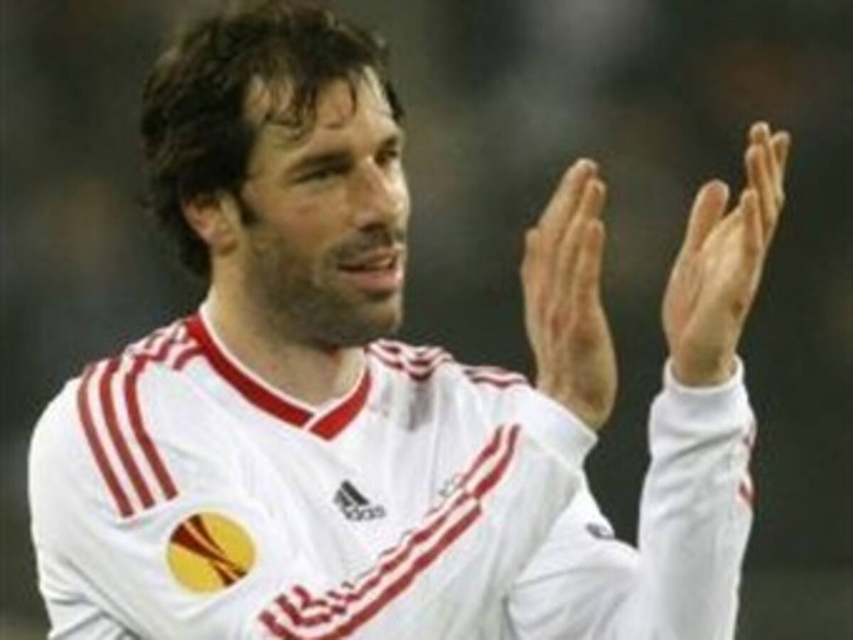 Hamburgo descarta transferencia de Ruud van Nistelrooy