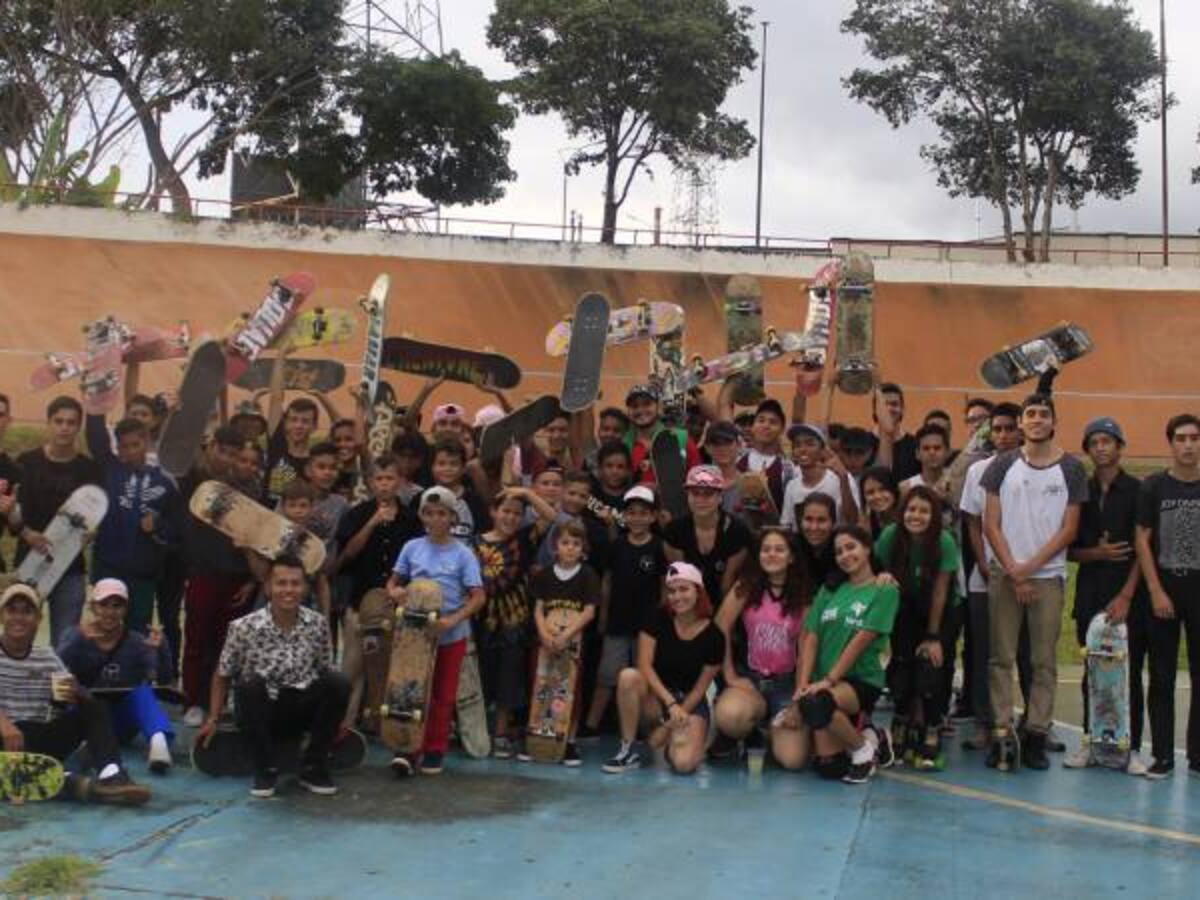Exitoso festival de Skateboarding y otros deportes urbanos con el INDERBU