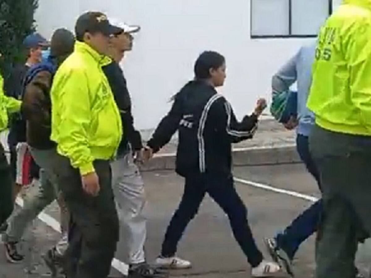 Capturan a 12 jóvenes indiciados de ser de la primera línea