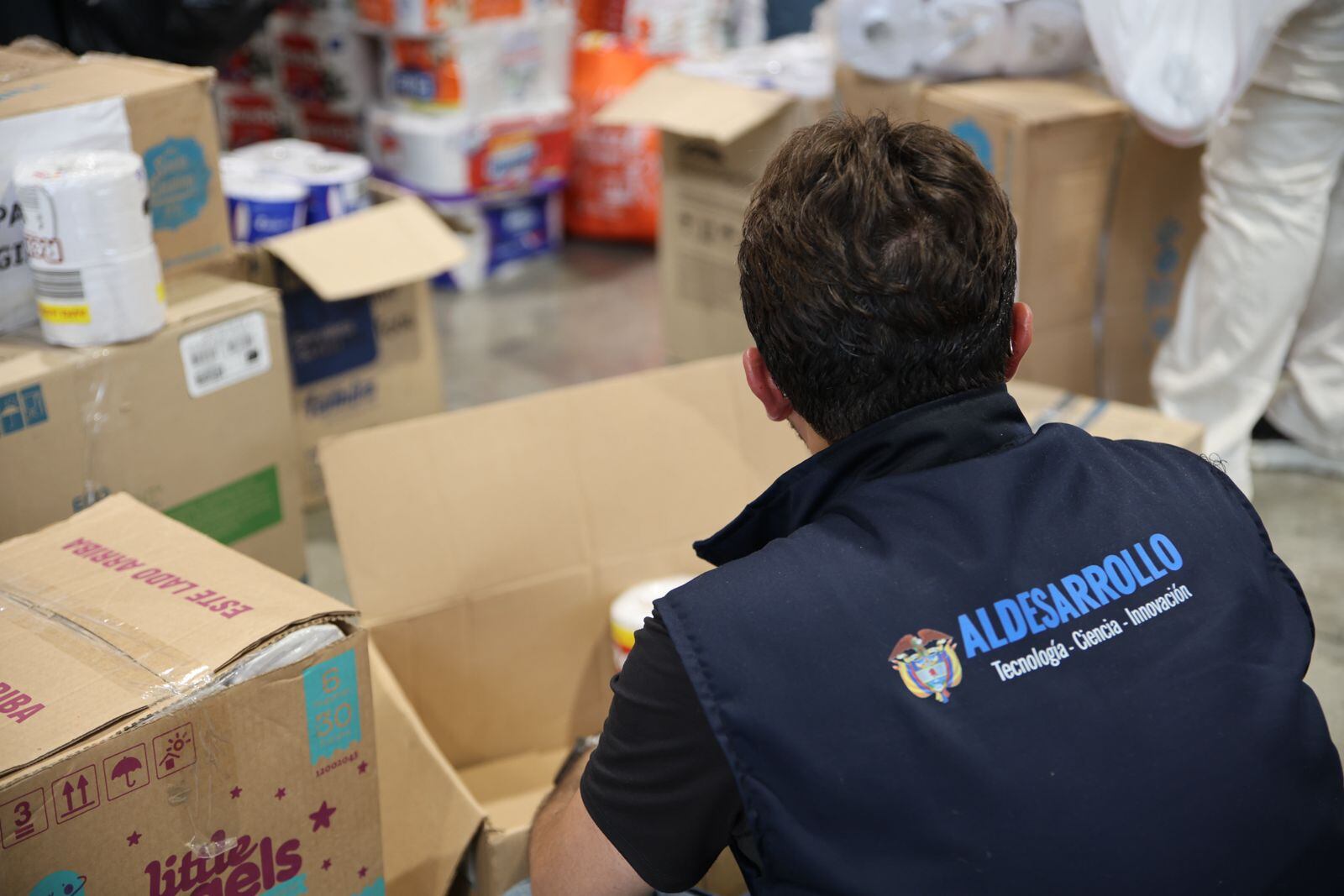 Aldesarrollo entregó 8 toneladas de ayudas para familias afectadas por el terremoto