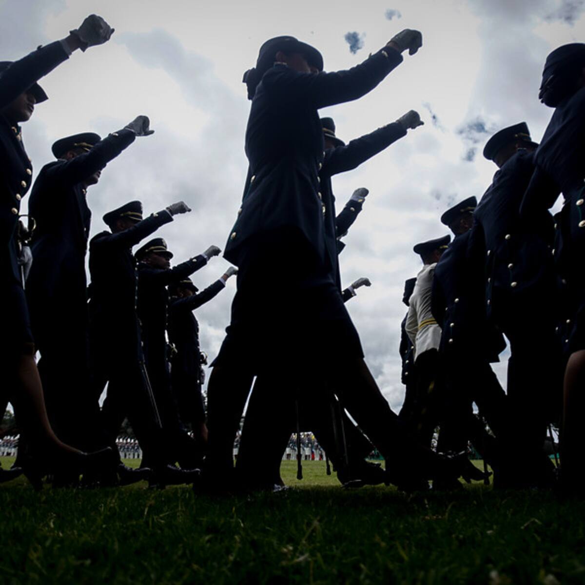 Ministerio de Defensa decreta ascenso de 33 oficiales de las Fuerzas Militares