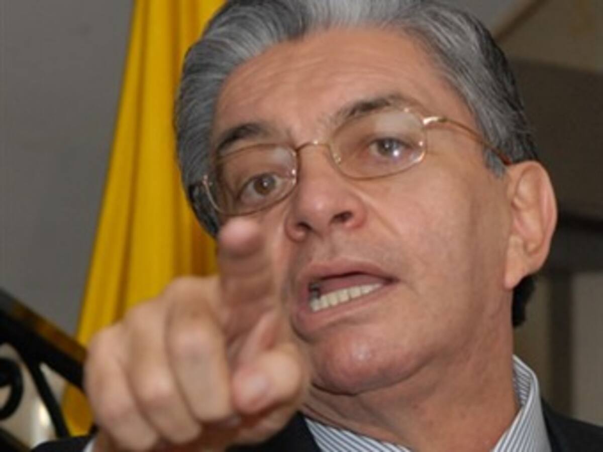 Colombia vive una 'hecatombe' por la Registraduría: Valencia Cossio