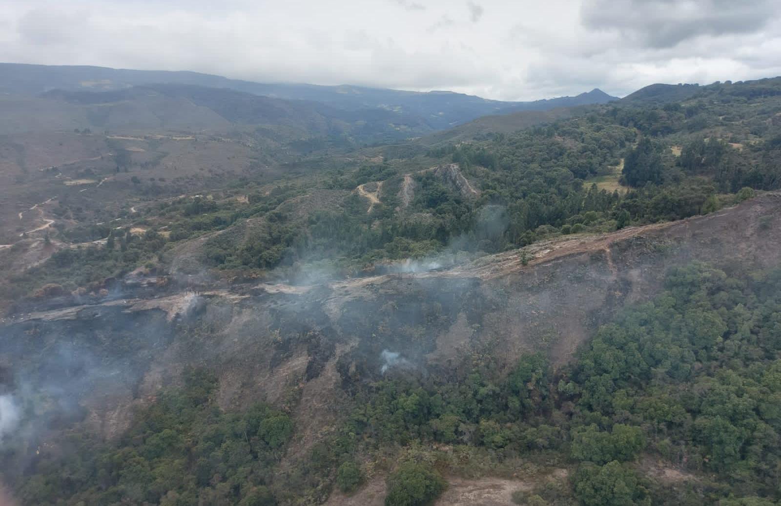 Incendio en Ráquira / Cortesía: Bomberos de Villa de Leyva