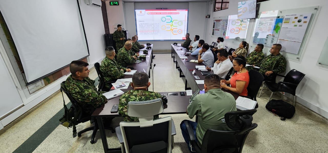 Presentación de la estrategia 'Makaro' en Guaviare. Cortesía: Cuarta División del Ejército.