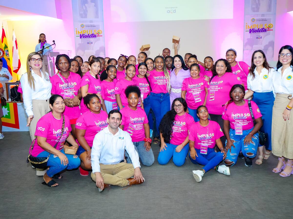 Impulso violeta: iniciativa que promueve el emprendimiento en mujeres de Cartagena