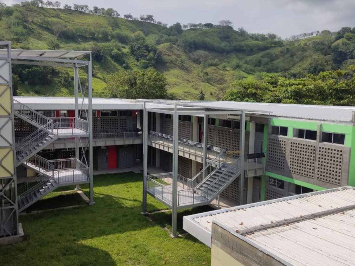 Ya se entregó el Megacolegio Integrado de Irra en Quinchía