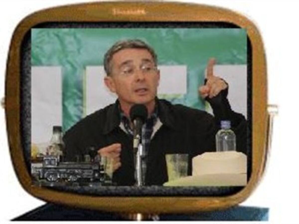 Uribe suspende la transmisión por televisión de los consejos comunales