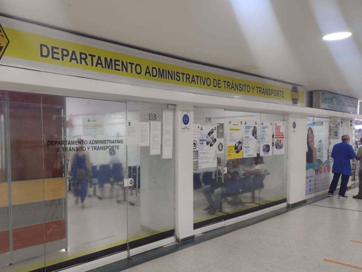 Tramitadores de tránsito piden mesa de trabajo con el DATT