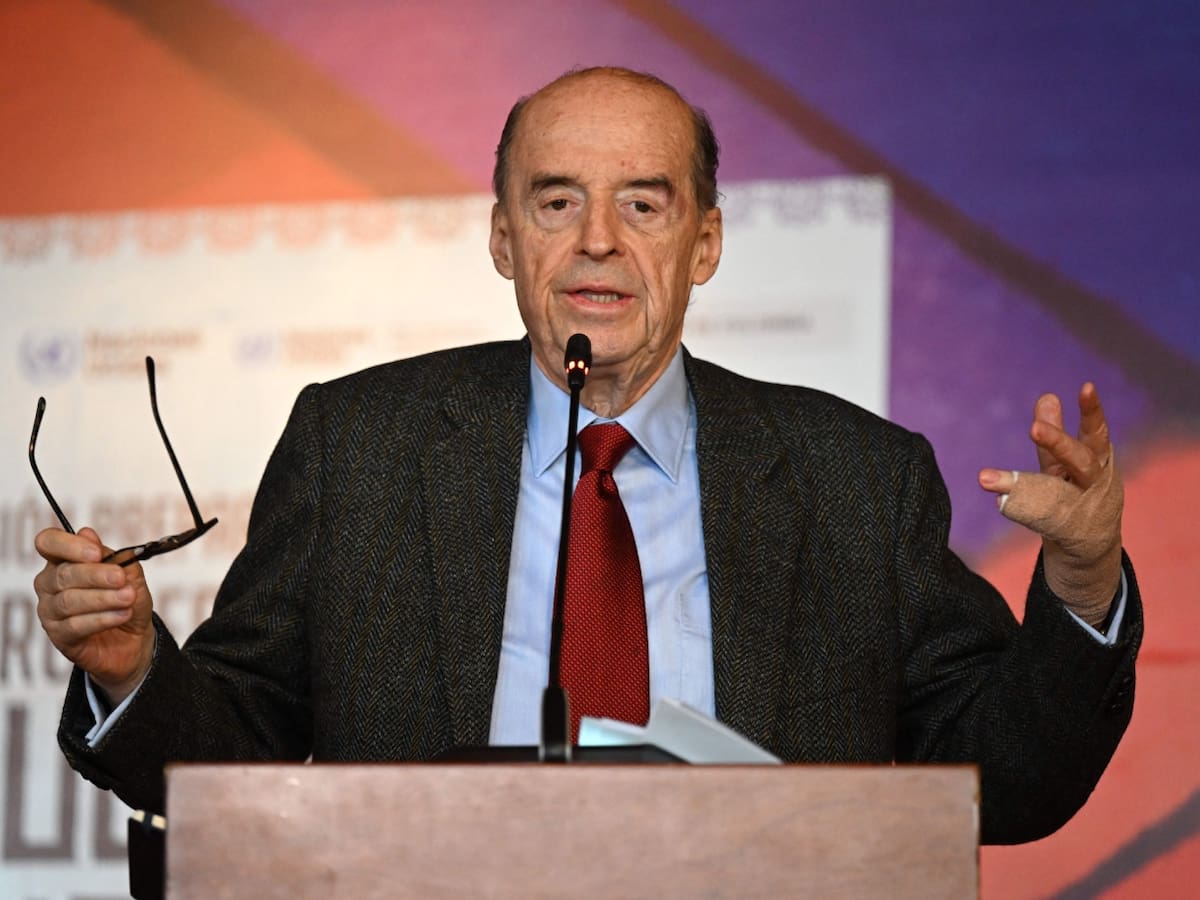 ¿Por qué la Procuraduría abrió indagación al Canciller Álvaro Leyva y otros funcionarios?