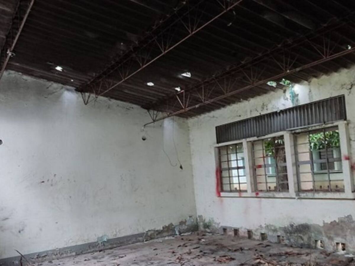 “A pedazos se está cayendo el colegio”: Rector de colegio de Venadillo