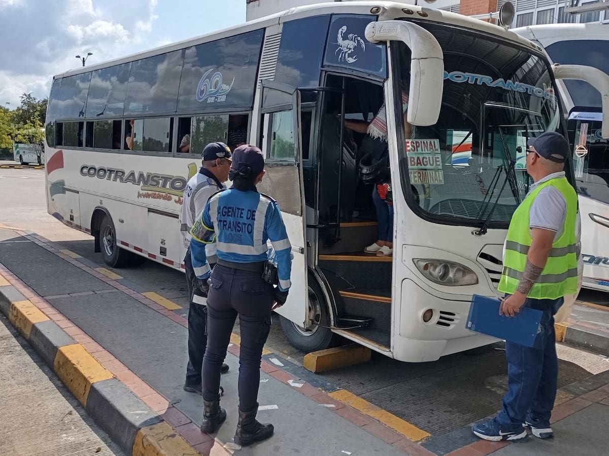 Empresas de transporte del Tolima reportan dramática pérdida de pasajeros por la ilegalidad