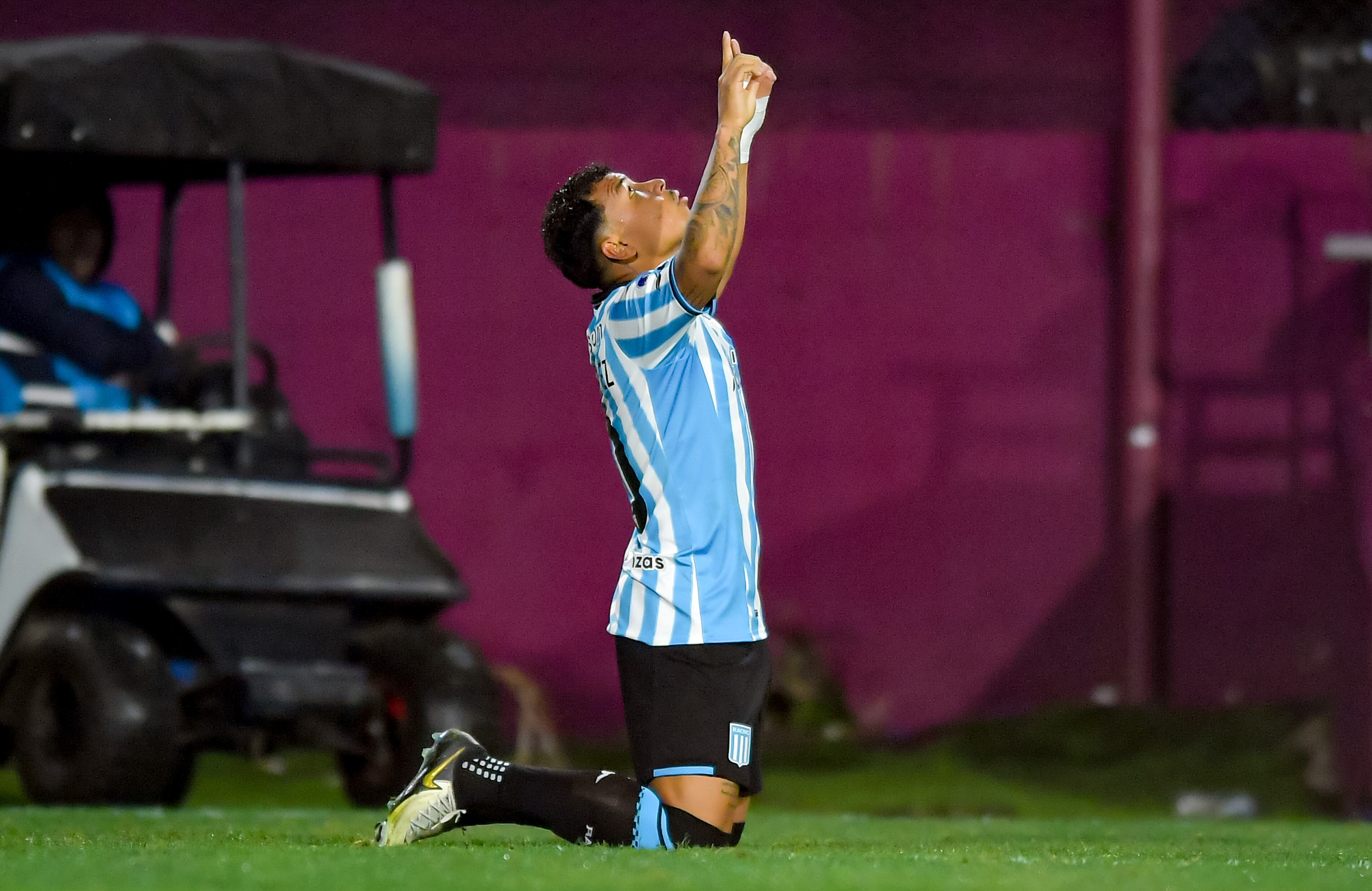 Roger Martínez, delantero cartagenero de Racing. (Photo by Marcelo Endelli/Getty Images)