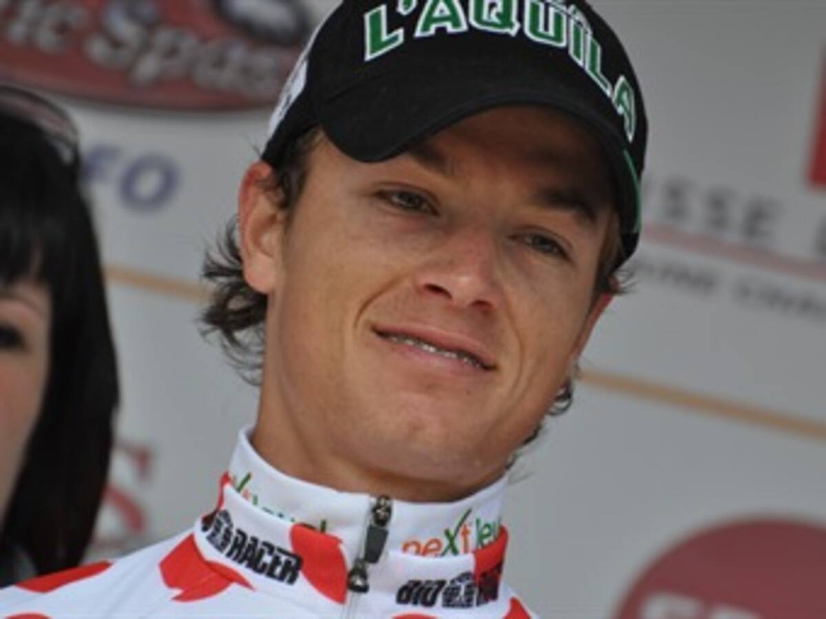 El colombiano Carlos Betancur, líder de los jóvenes, tras prueba reina en el Giro