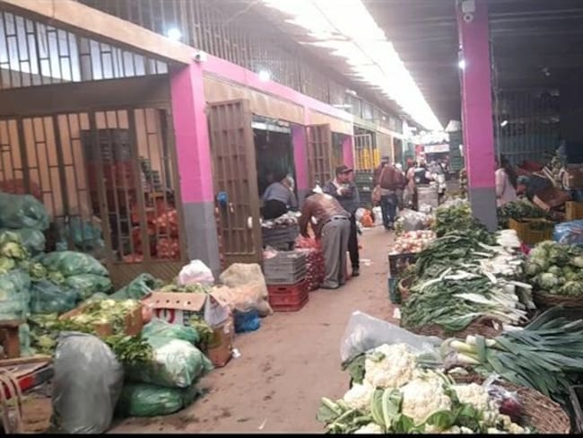 Los precios de algunos productos que llegan de Casanare y Arauca a la Plaza de Mercado del sur en Tunja, Boyacá, se han incrementado por los cierres de vías / Foto: Caracol Radio.