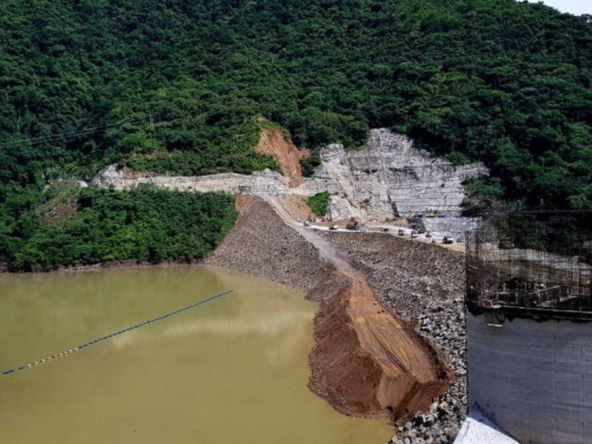 Sociedad Hidroituango estudia si recibe la presa sin diseños originales