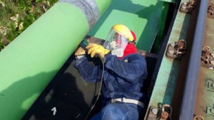 Por atentados terroristas empresa suspende contratos laborales a trabajador