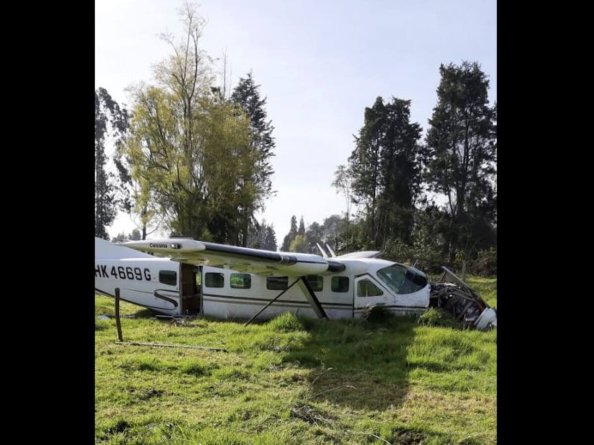 Avioneta accidentada en Bogotá habría sido usada para trasportar ‘coca’