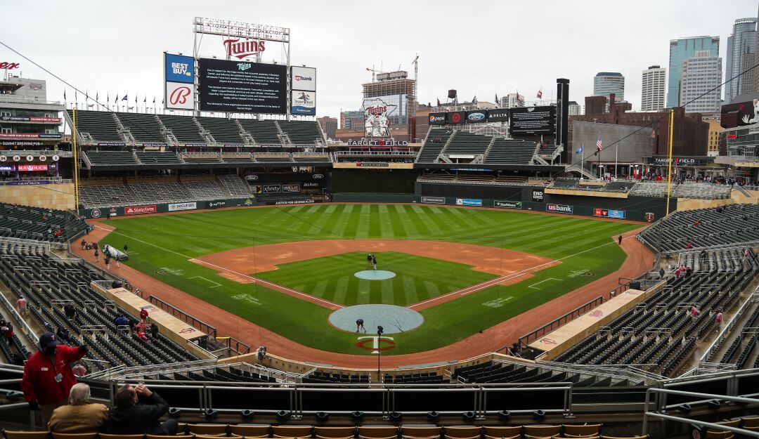 Estadio Target Field de Minnesota tras la suspención del partido entre los Mellizos de Minessota y los Medias Rojas de Boston