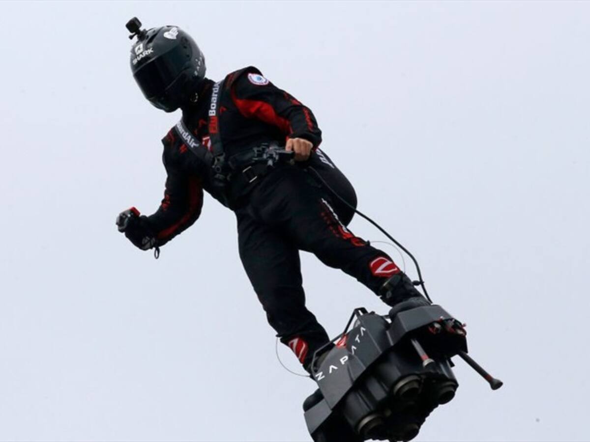 Franky Zapata dio detalles de Flyboard Air