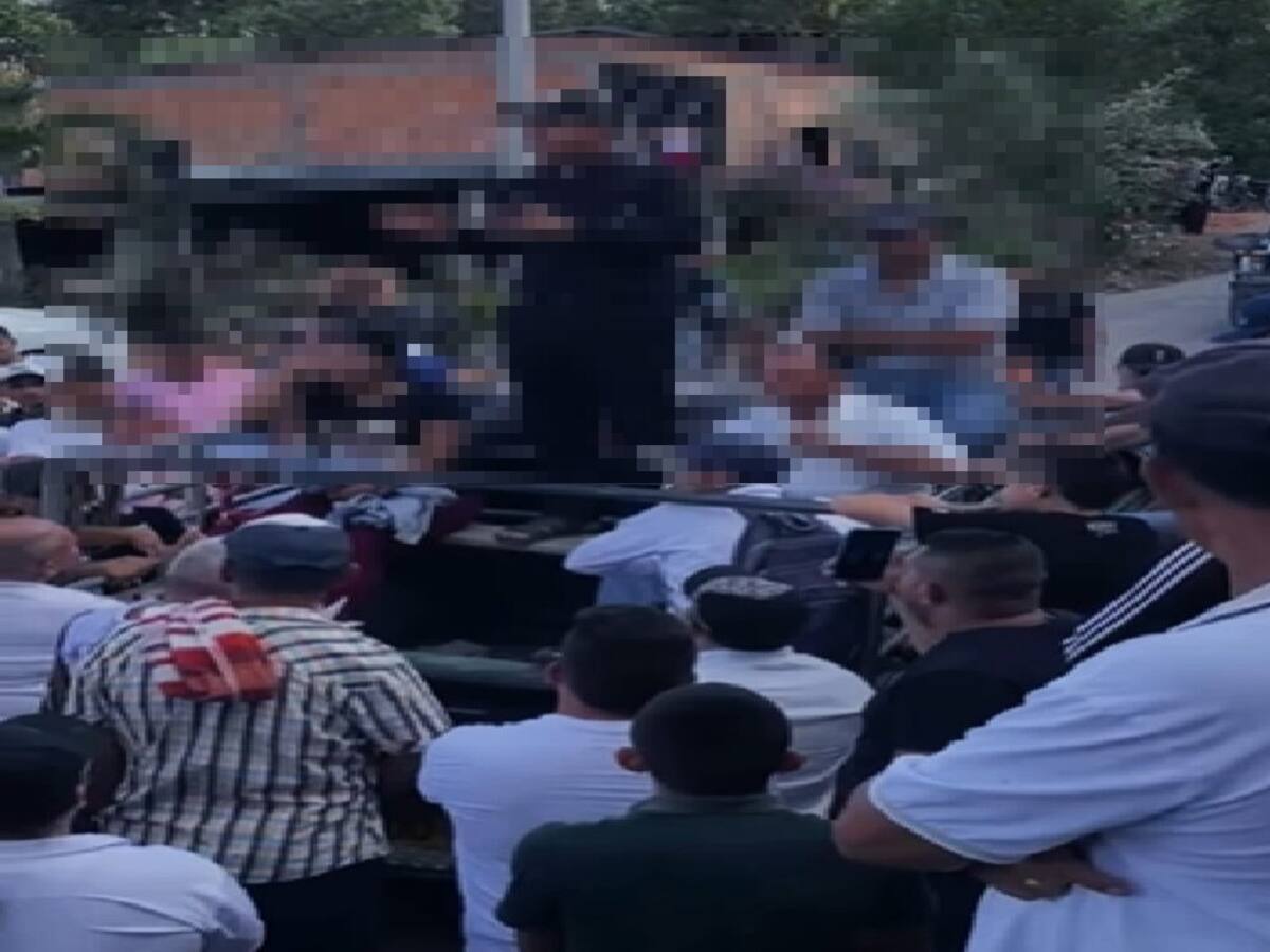 Paro armado en el sur de Bolívar completó 18 días: comunidades y grupos ilegales se reunieron