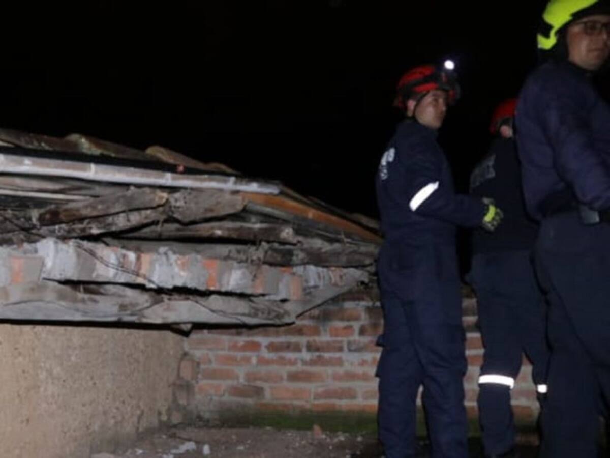 Lluvia causó colapso de techos en barrio Rio Blanco en Pasto