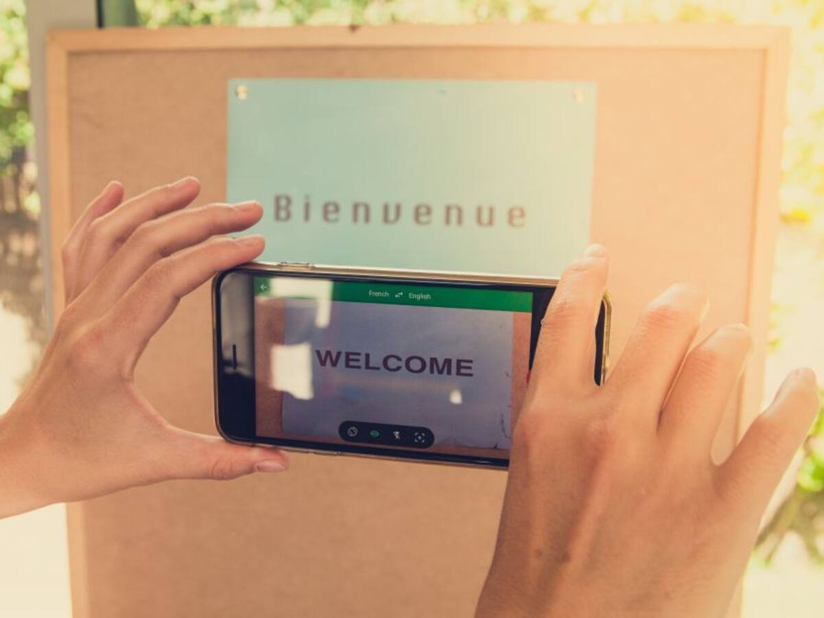 Conozca cómo traducir un letrero con la cámara del celular