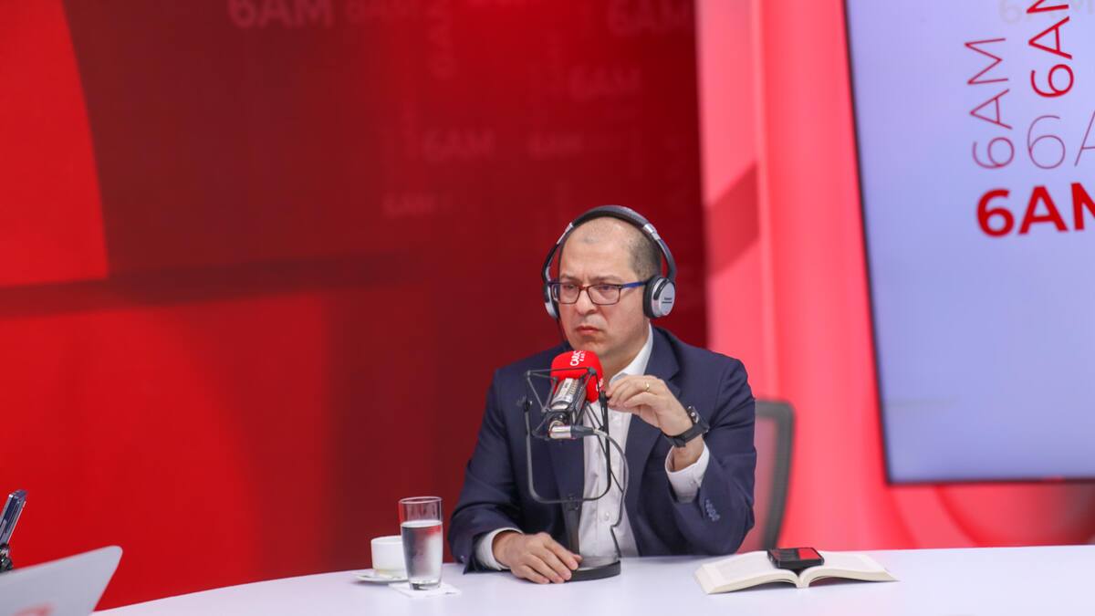 “El andamiaje probatorio de la jueza fue débil, no existe prueba directa contra Uribe”: Barbosa