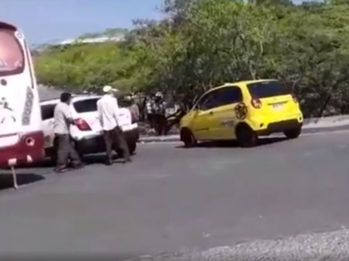 DATT entablará denuncia contra taxista que intentó arrollar a agentes