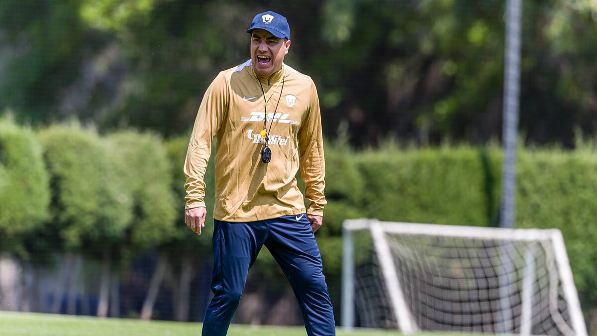 Efraín Juárez dirigió primer entrenamiento en Pumas y dejó fuerte declaración