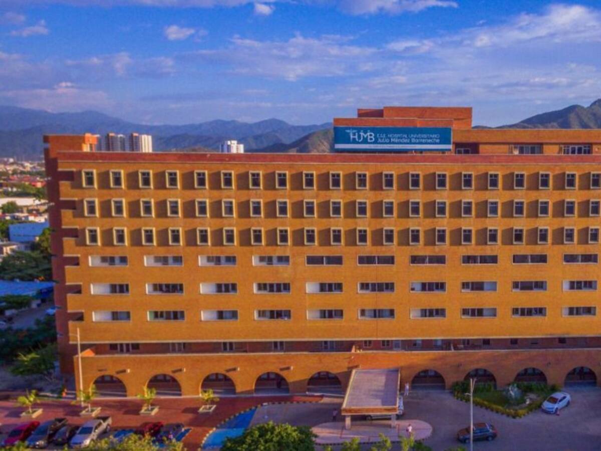 ¿Qué sucede con las camas UCI del Hospital Julio Méndez Barreneche?