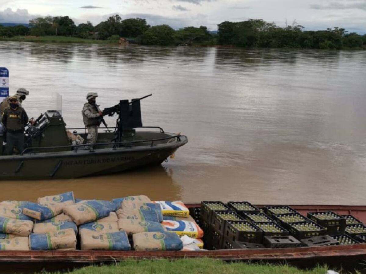 Cerveza y gasolina presuntamente del Clan del Golfo, fue incautado en Nechí
