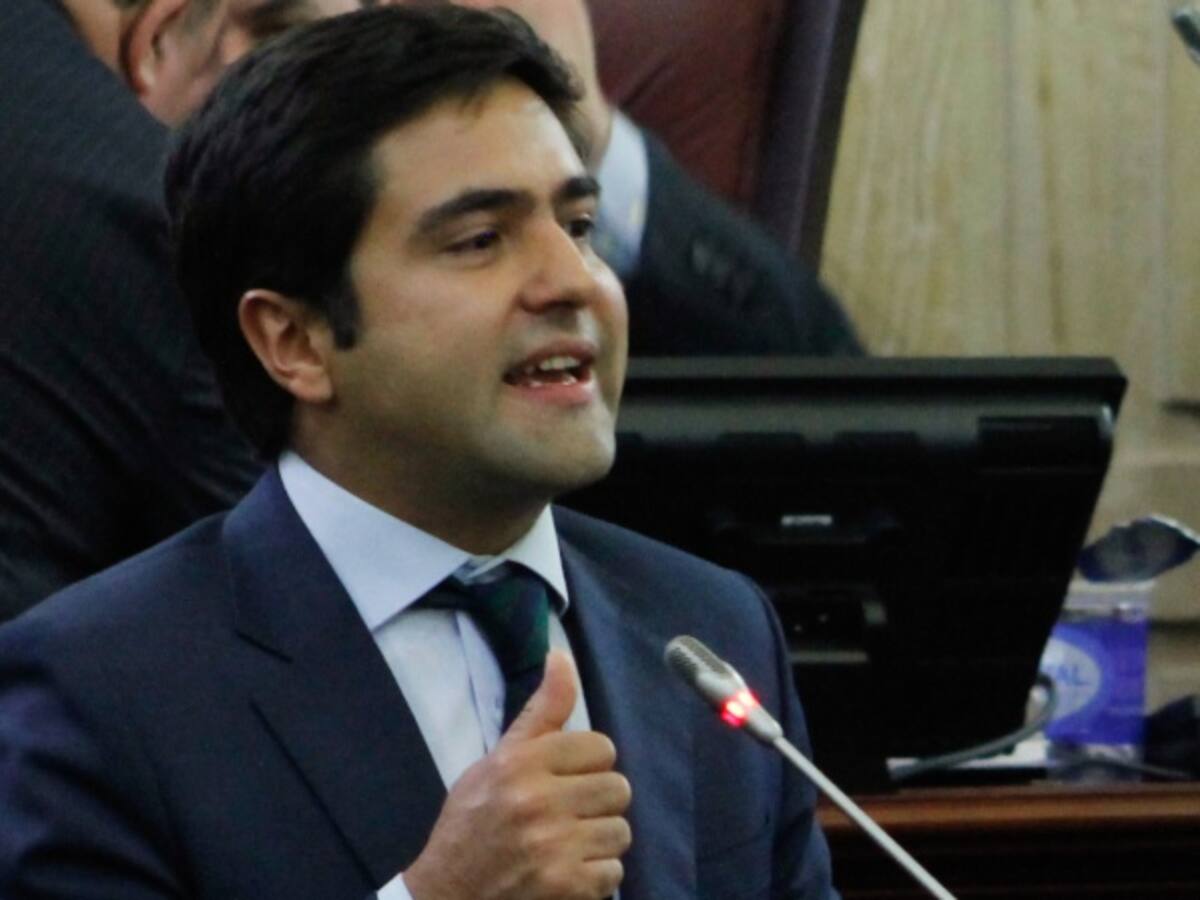 Hasta en el uribismo cayó mal propuesta de IVA a la canasta familiar