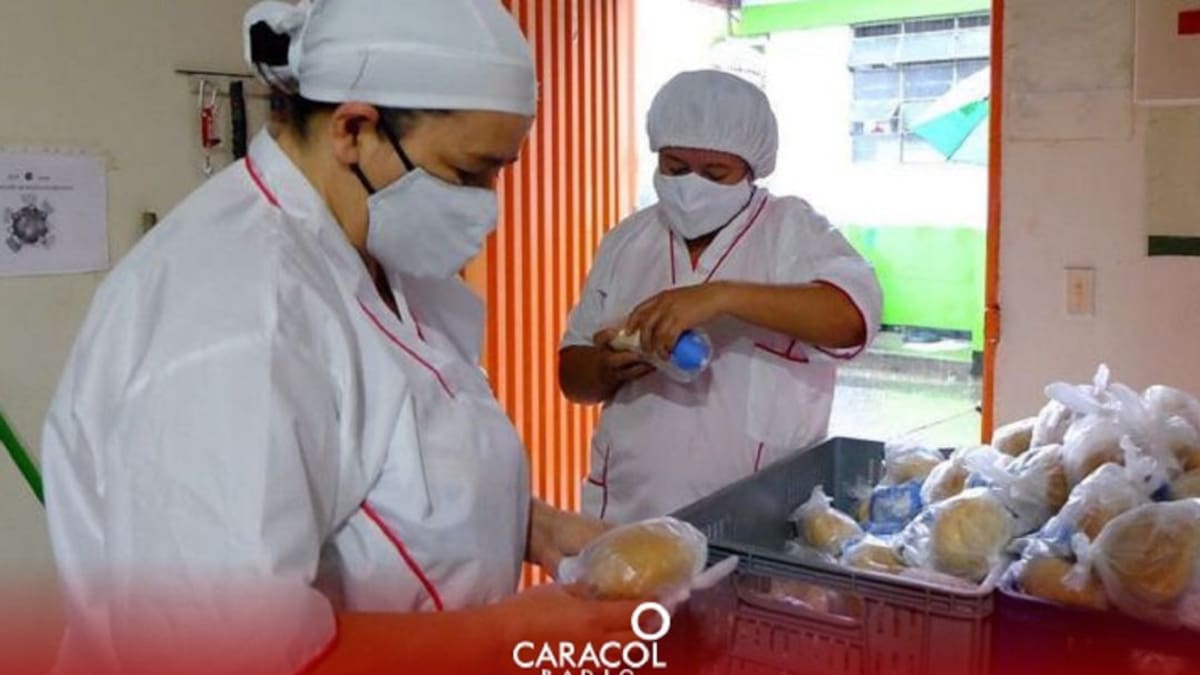 Manipuladoras de alimentos del PAE en Quindío