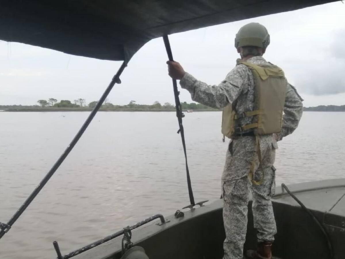 Armada continúa búsqueda de desaparecidos en el río Magdalena