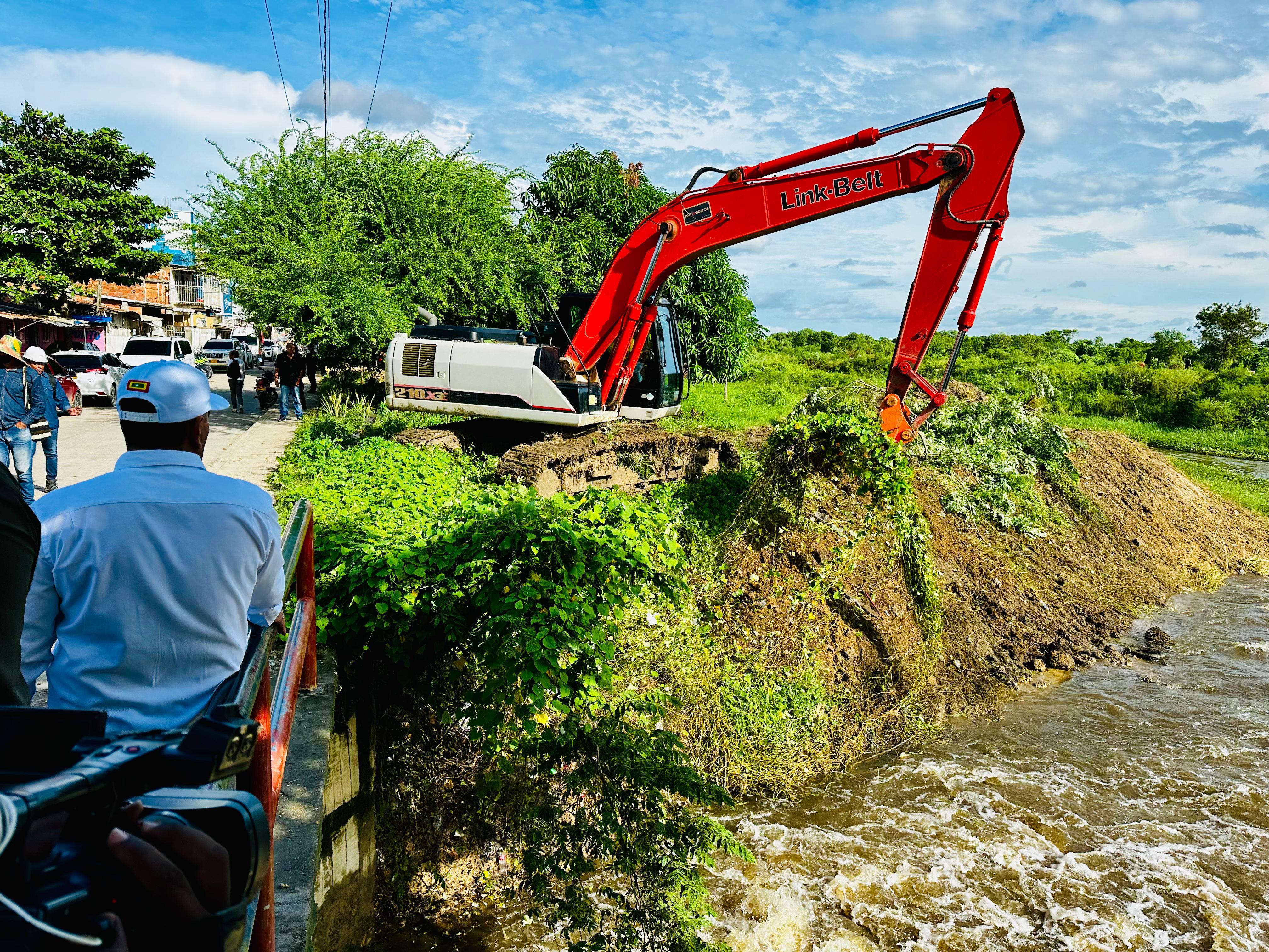 Limpieza de canales. Foto: Alcaldía de Cartagena