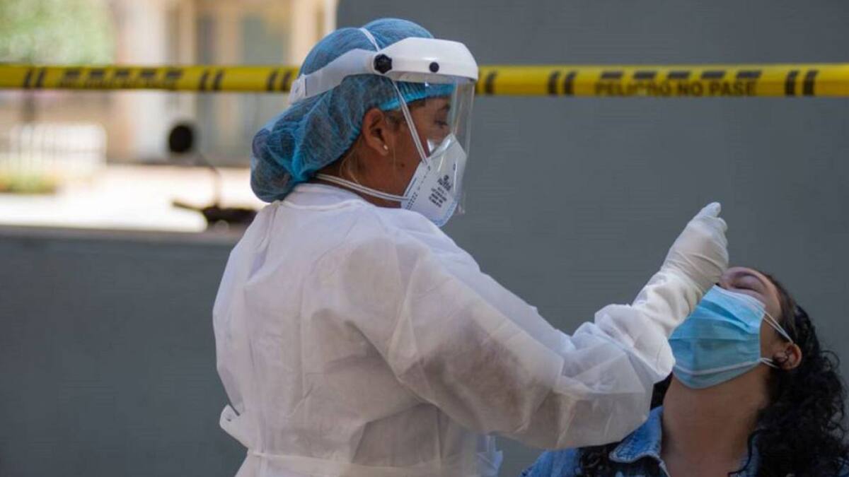 Ivonne Bolívar del laboratorio de salud pública