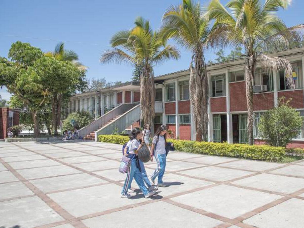 Hoy regresarán a clases más de 80.000 estudiantes de Ibagué
